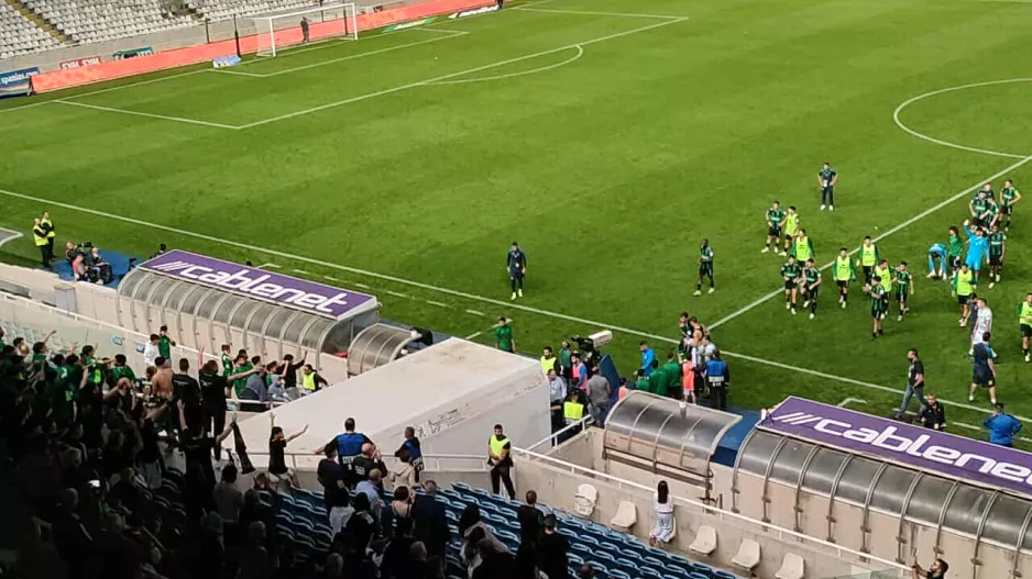 (ΒΙΝΤΕΟ Kerkida) Ξέσπασμα...στη Δυτική κερκίδα!