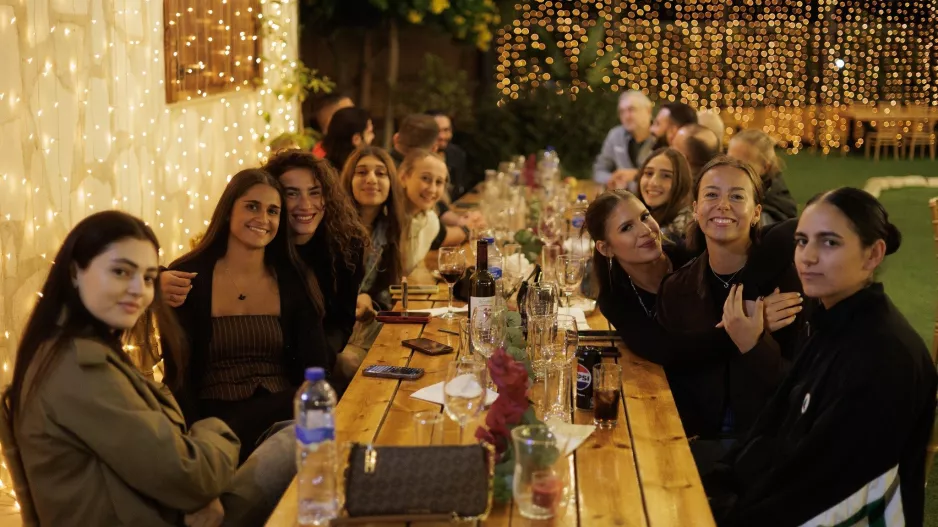 Ερυθρόλευκο δείπνο