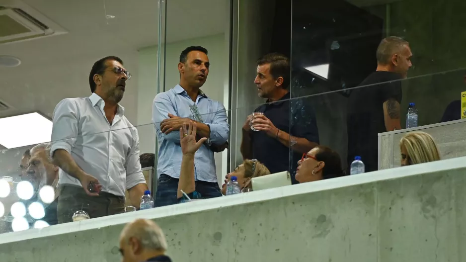 ΑΡΕΝΑ... ο "Πούρσα"