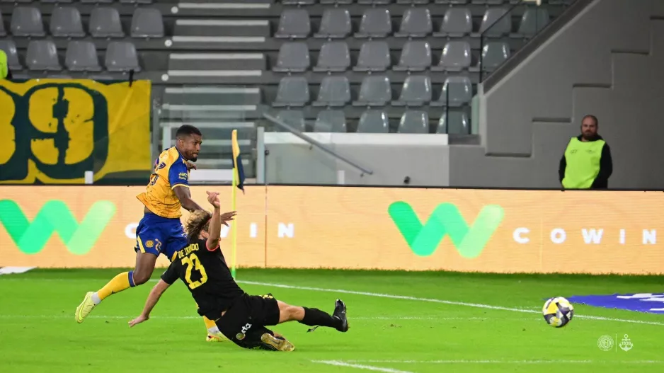 Goal/Goal μπροστά από την Θύρα 3!
