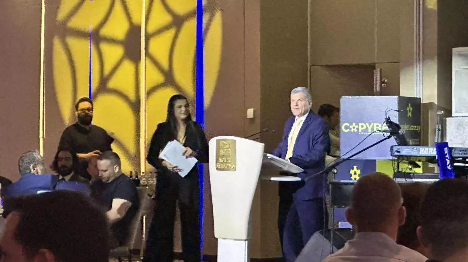 Μήνυμα από Κυβέρνηση για ΑΕΛ/"Είναι το ιστορικό παρελθόν, το παρόν και το υποσχόμενο μέλλον"