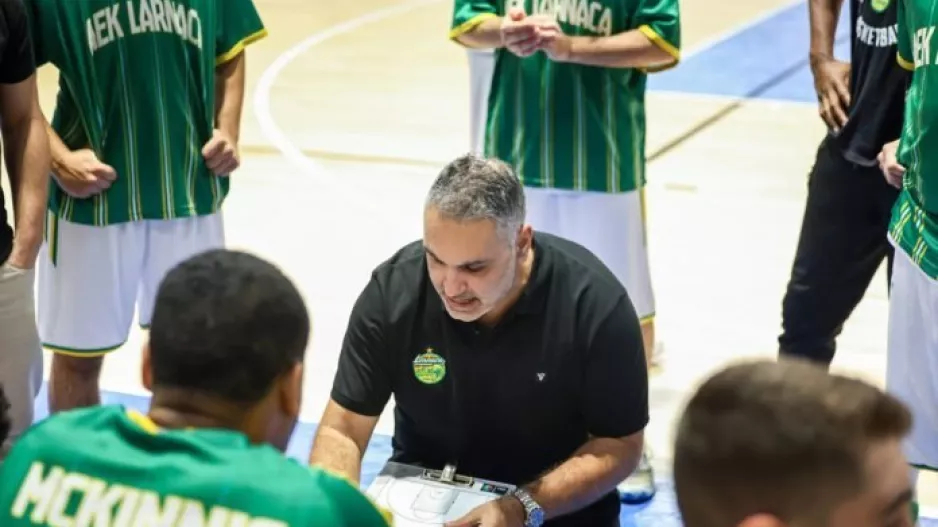 (C.B) Ο Χριστόφορος Λειβαδιώτης ανανεώνει με την Πετρολίνα ΑΕΚ