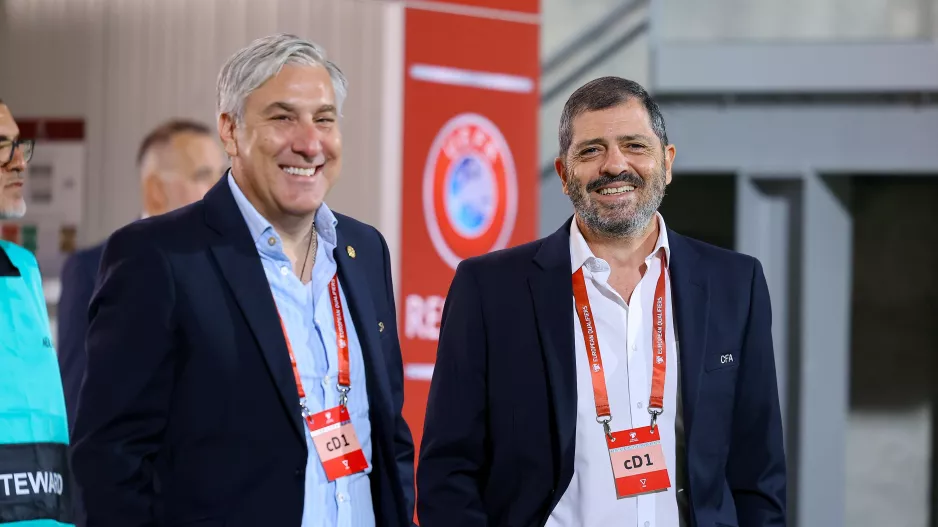 Πόζα με χαμόγελο 