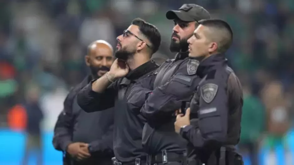 Τελικός... με Λοΐζο βασικό/Διακοπή ρεύματος και αστυνομικοί στα αποδυτήρια