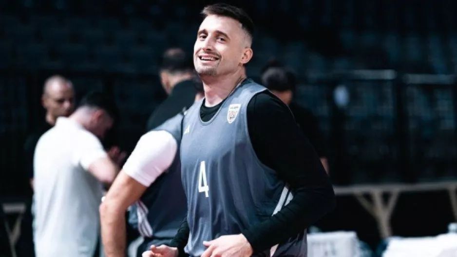Νοκ άουτ έως και δύο μήνες, επειδη του τράβηξε το πόδι ο φυσικοθεραπευτής