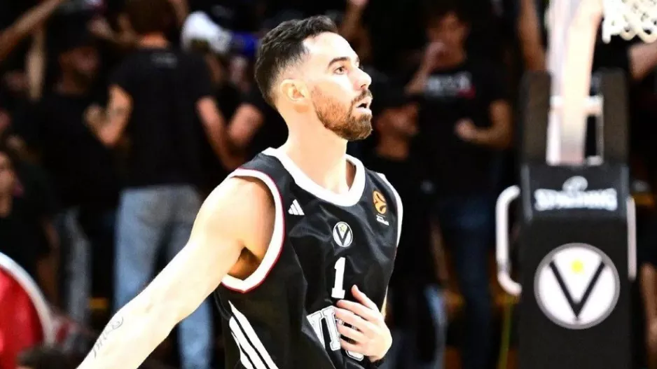 Εθελόντρια για Βιλντόσα: “Με έπιασε από τον λαιμό και με σήκωσε από το έδαφος”