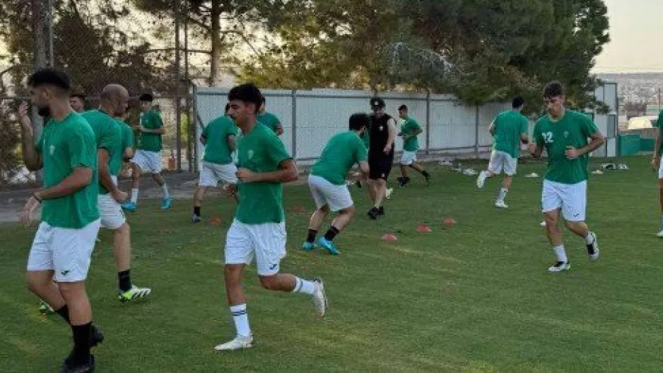 "Καλούμε όλο τον κόσμο να δώσει βροντερό παρών!"