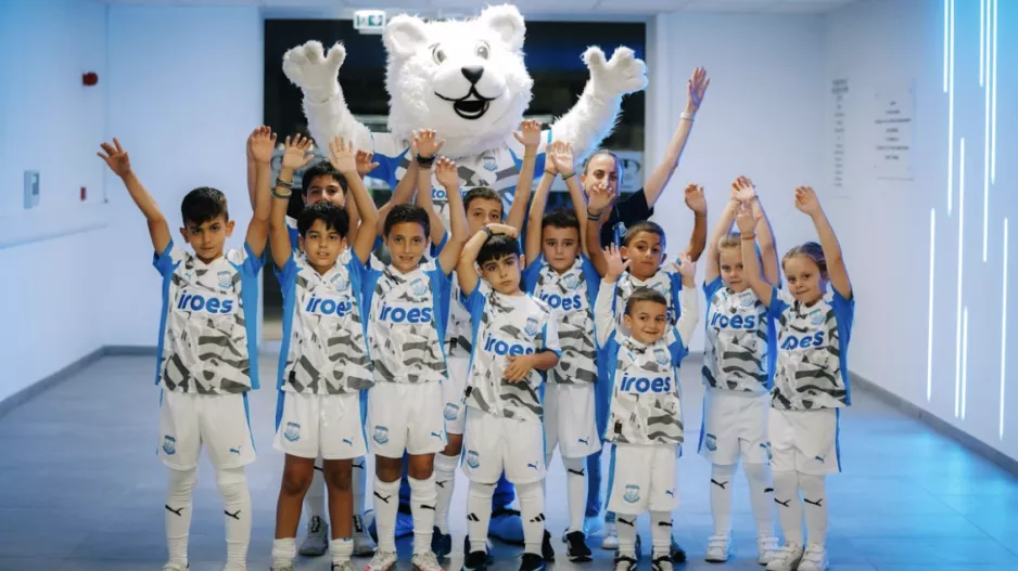 Απόλλων/Player escorts