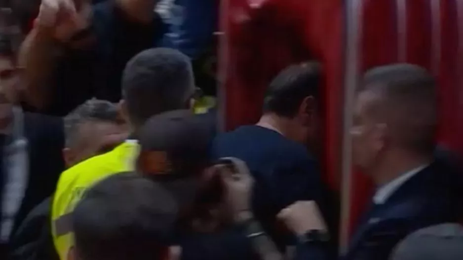 Έξαλλος ο Αταμάν: Αποβλήθηκε στην Μπολόνια με δύο τεχνικές στην ίδια φάση!