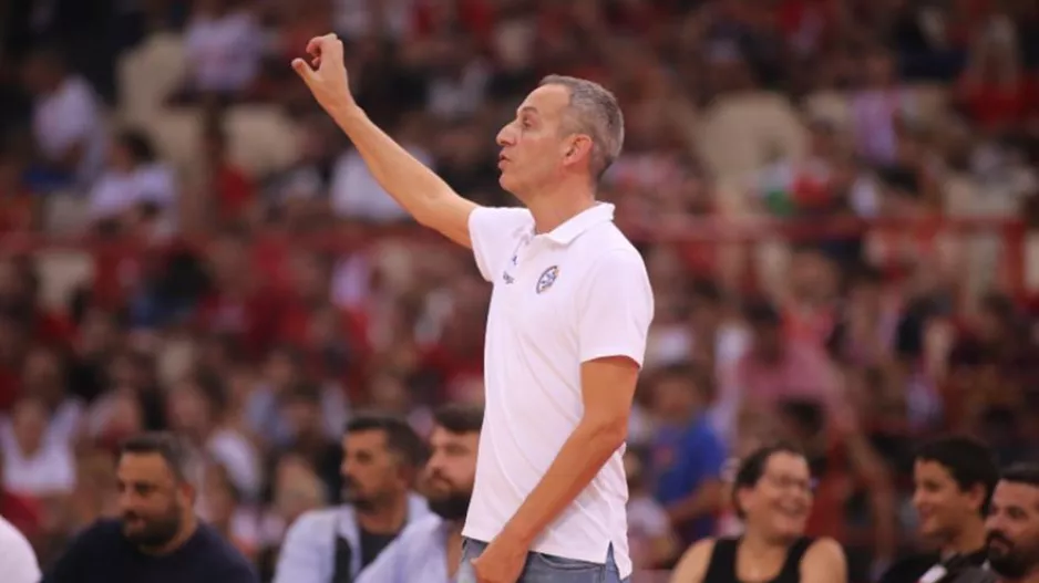 Κάτας: «Πρέπει να είμαστε προετοιμασμένοι για την ένταση που βγάζει στο παιχνίδι του ο Ολυμπιακός»