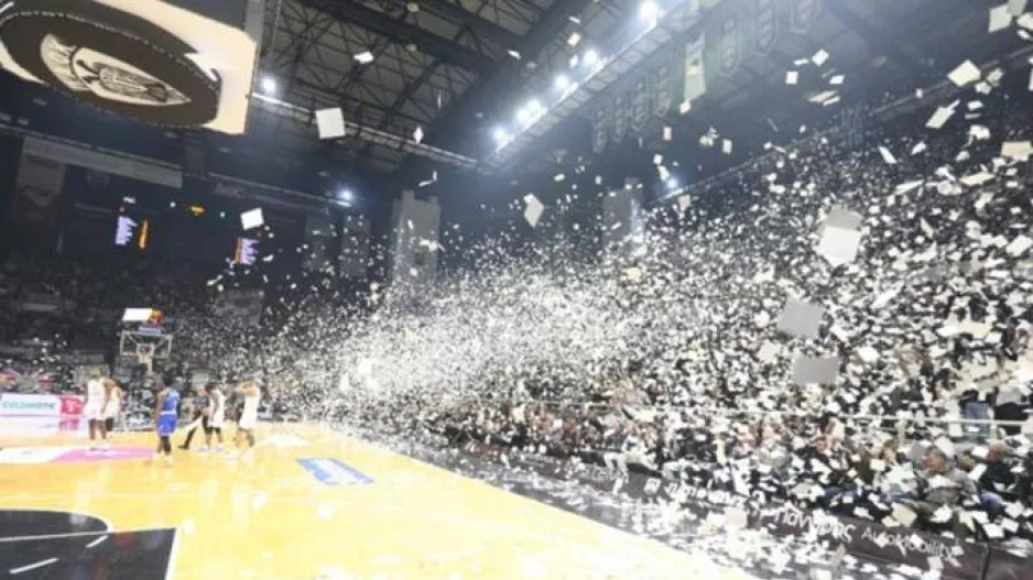 Συνάντηση ΑΣ - Μυστακίδη με φόντο το PAOK Sports Arena