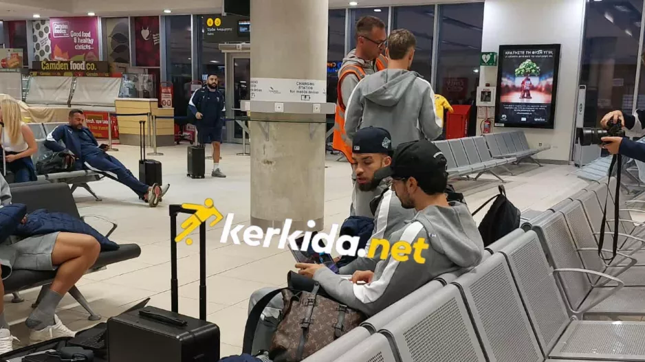 (Βίντεο-Φώτος Kerkida) Επιβίβαση με "τρελαμένο" Ζάζα