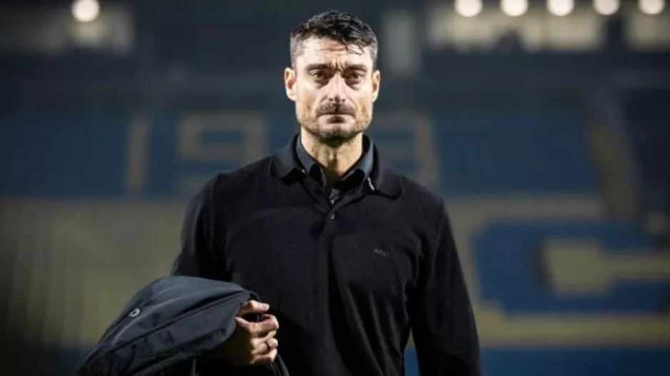 Ο Ριέρα έκανε αλλαγή τον τερματοφύλακα του στα 30 δευτερόλεπτα
