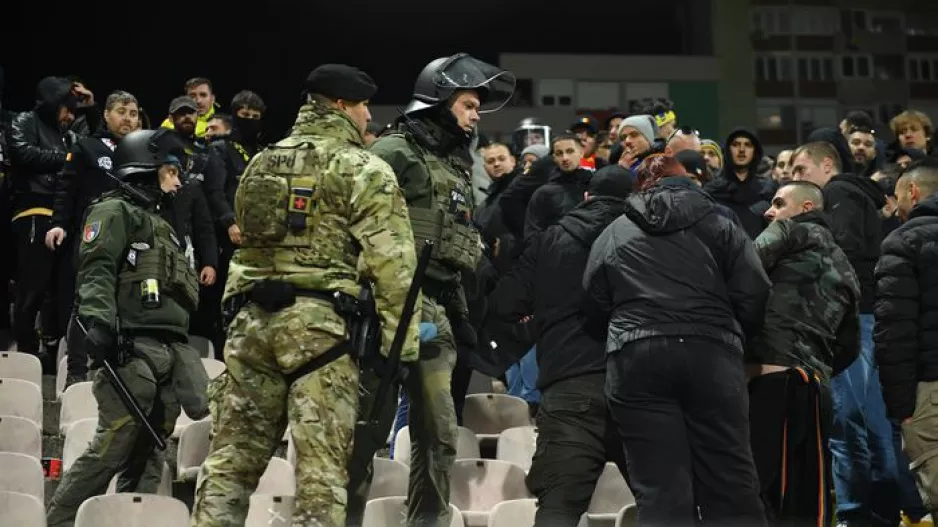 Φώναζαν "Σερβία, Σερβία"-Δέχτηκαν επίθεση