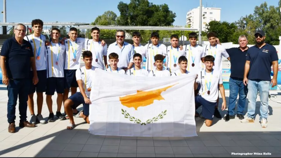 Δείγμα θετικό και 3η θέση