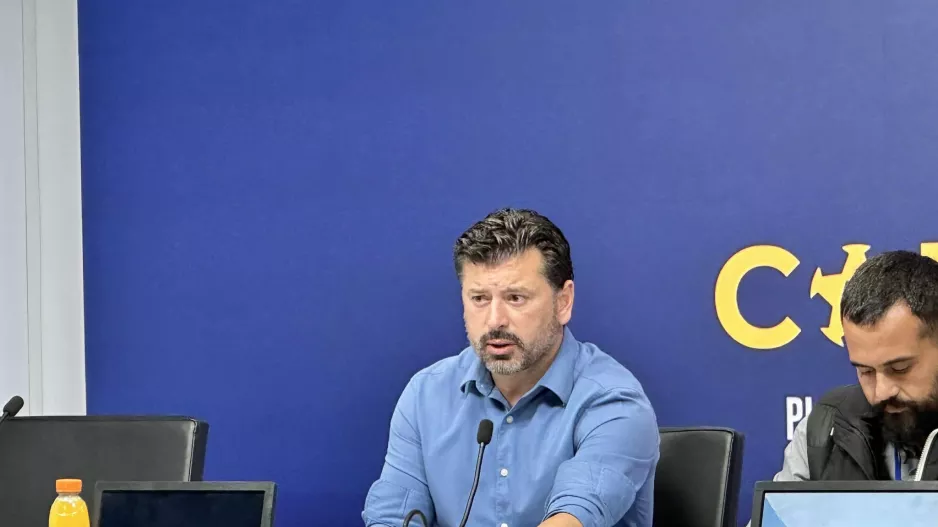 "Έχει πολύ καλούς διαιτητές αλλά δύσκολα δίνουν κίτρινες κάρτες στις μεγάλες ομάδες"