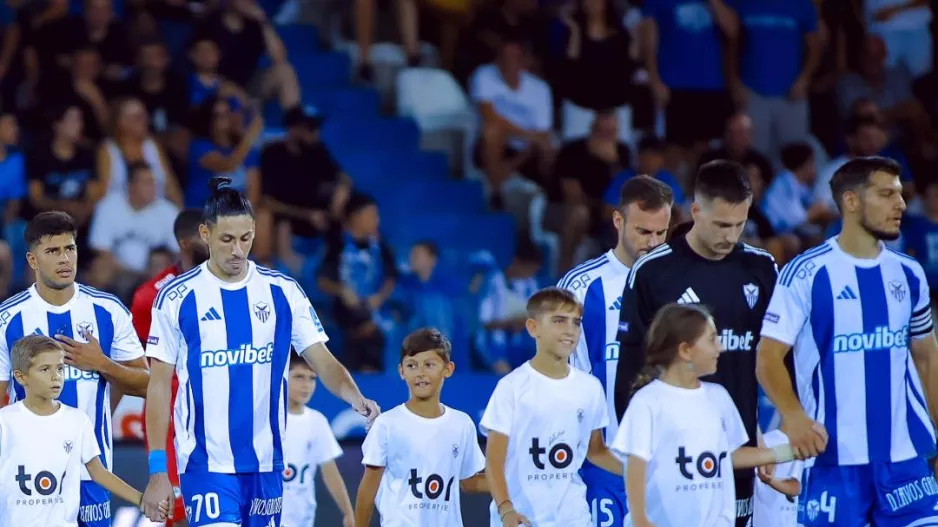 Για τους μικρούς Ανορθωσιάτες