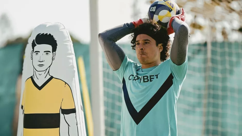 Guillermo Ochoa/ΜΗΔΕΝ