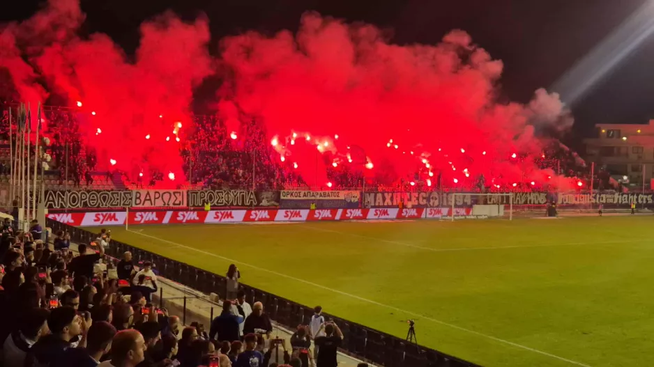 (Βίντεο/Φώτος Kerkida) Εντυπωσιακό σκηνικό με pyroshow!