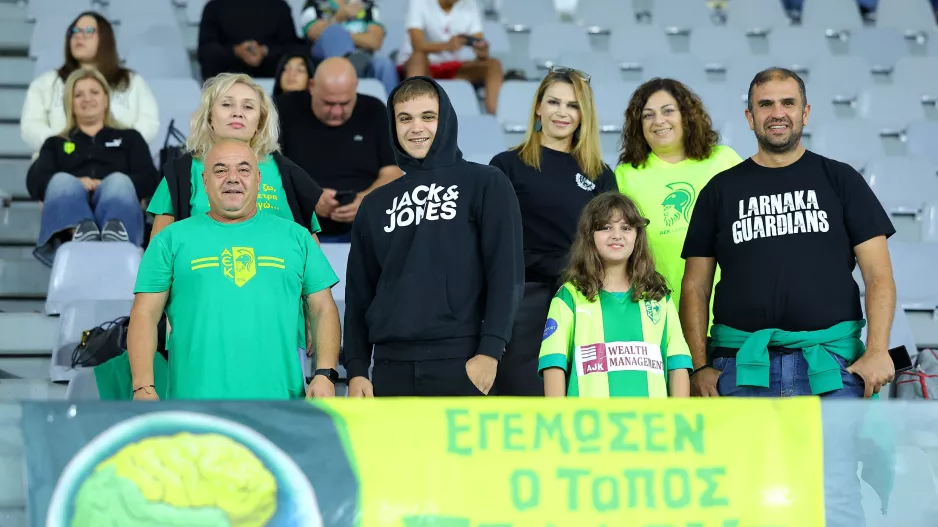 Οι... πελλοί της ΑΕΚ!