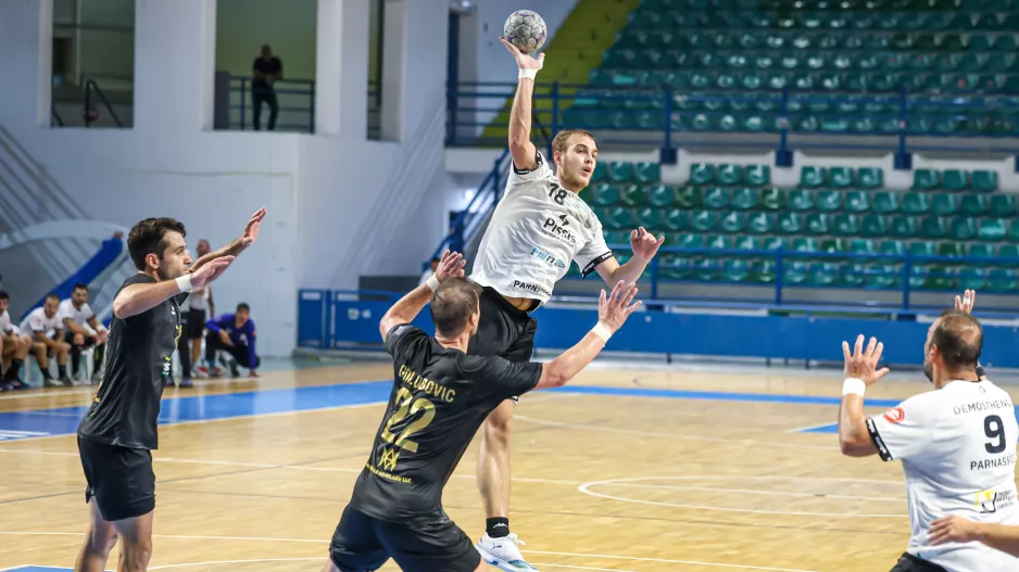 Μάχες μεταξύ των πρωτοπόρων στην 6η αγωνιστική