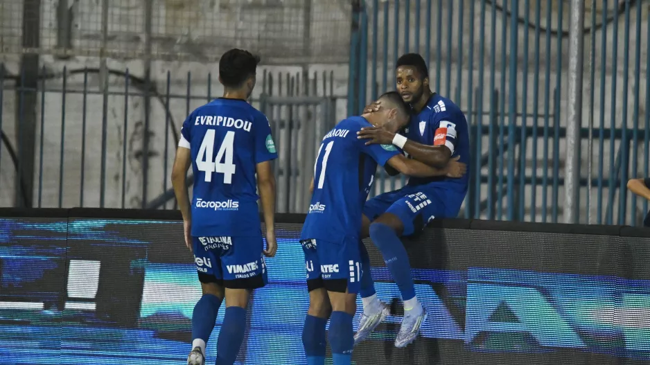 Να… σπάσει το ρόδι 