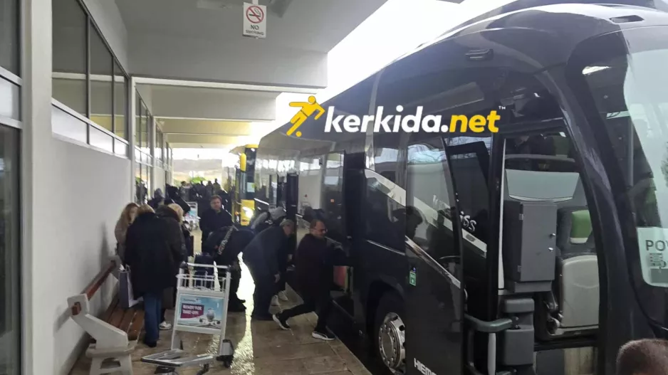 Επιβίβαση στα λεωφορεία 