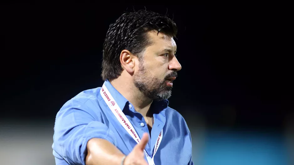  Carlos Fangueiro (1-0-4)