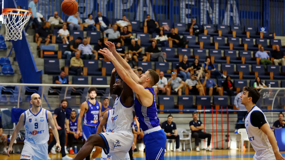 Ο Απόλλωνας κέρδισε την Ανόρθωση