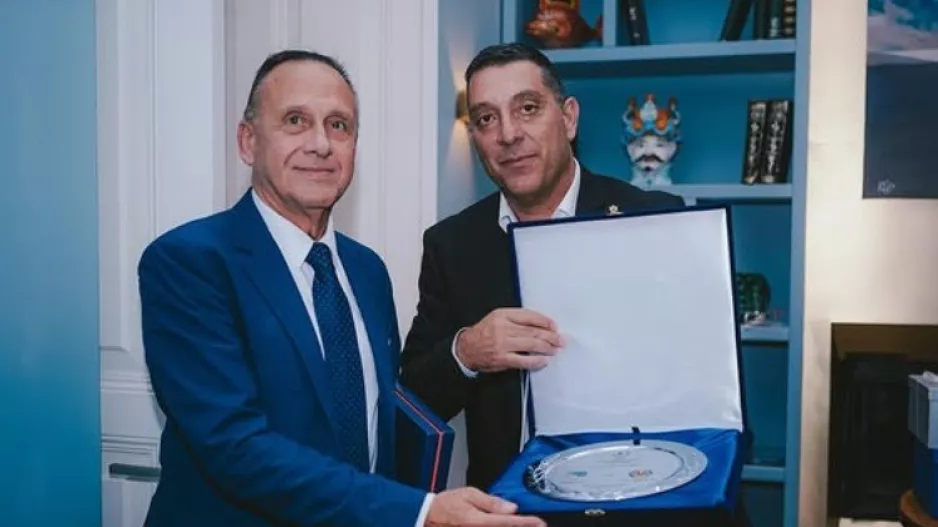 Γεύμα... σε Βιγιαρεάλ: "Ας πιούμε στο fair play, τη φιλία και έναν συναρπαστικό αγώνα"