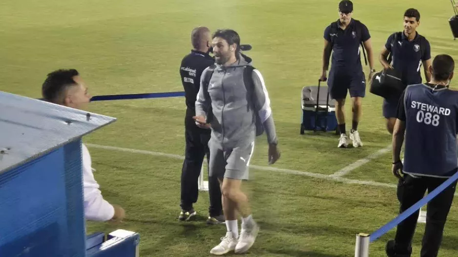 Αυτός... ξέρει! 