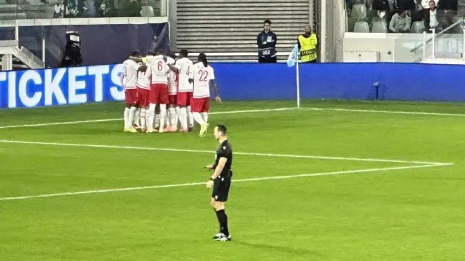 Νωρίς... με Minamino