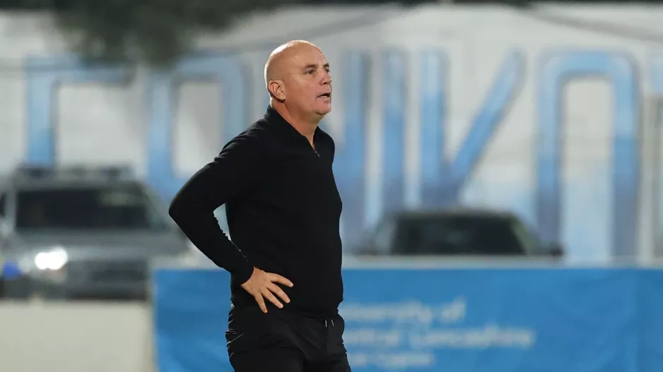"Περάσαμε πολύ δύσκολη βδομάδα, δεν τιμήσαμε τη φανέλα της ομάδας μας"