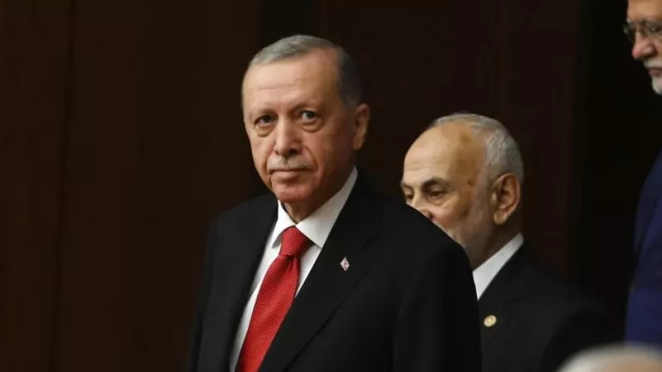 Προκλητικός Ερντογάν: Όρισε τα σύνορα της δικής του Τουρκίας από τη Μακεδονία ως το βόρειο Ιράκ