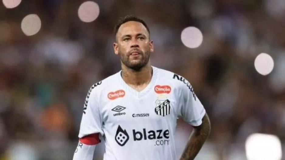 Συμφωνία-μαμούθ: Η οικογένεια Νεϊμάρ εξαγόρασε το brand του Πελέ!  