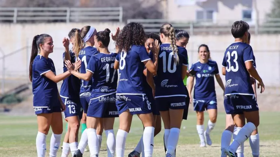Προχώρησαν νικηφόρα Apollon Ladies και Άρης