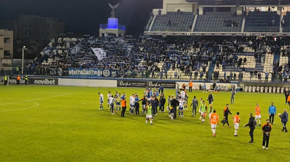 (Βίντεο Kerkida) Ήχησε ξανά... το "χώμα που περπάτησα"