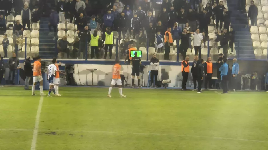 On field review - Διπλό... τσεκ και επιθετικό φάουλ
