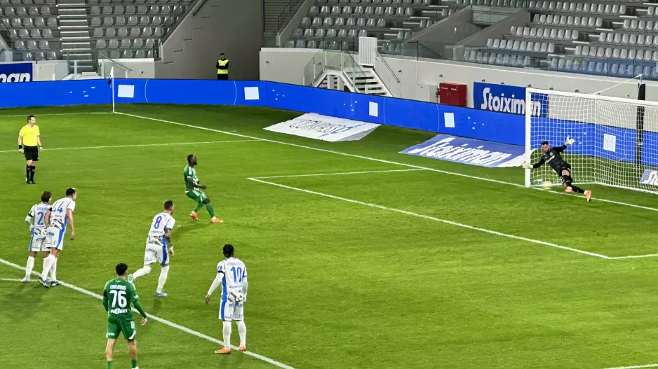 Πέναλτι και... ΟΧΙ από Κουν!