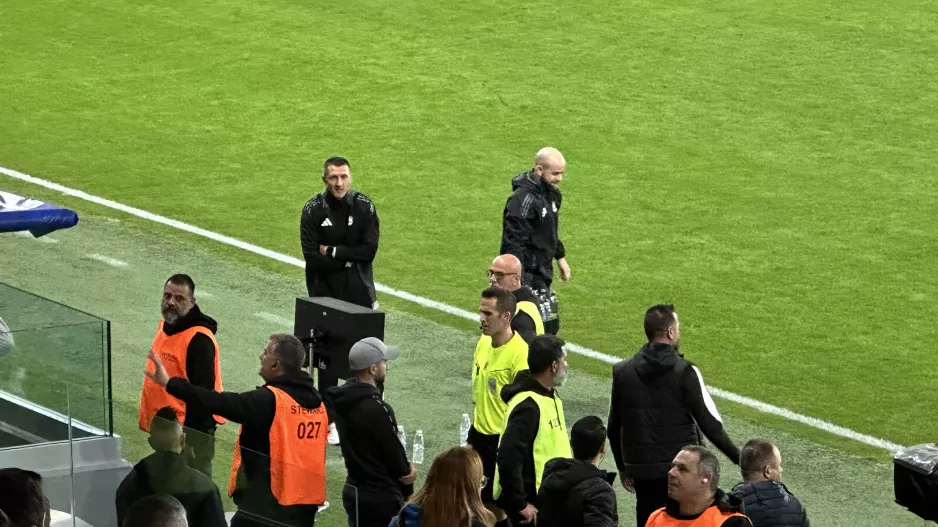 On field review και ΑΚΥΡΟ το γκολ