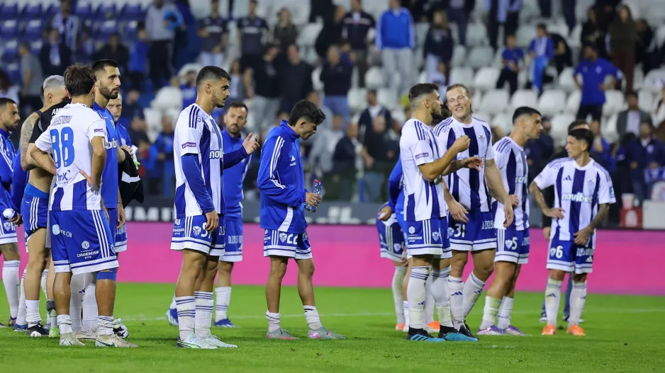"Πάντα δίπλα της"