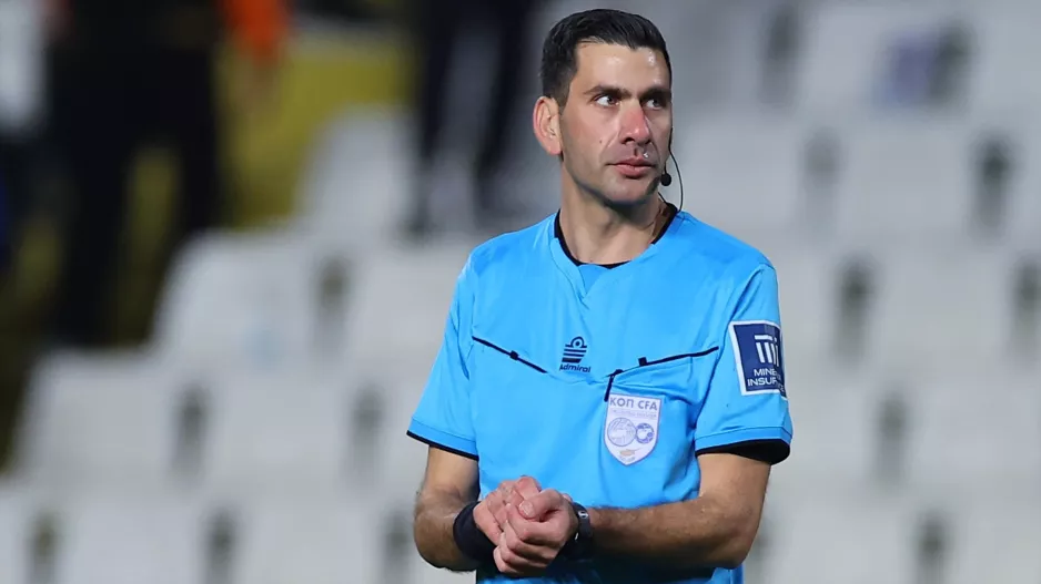 ΕΚΤΟΣ ορισμών ο Κωνσταντίνος Φωτίου