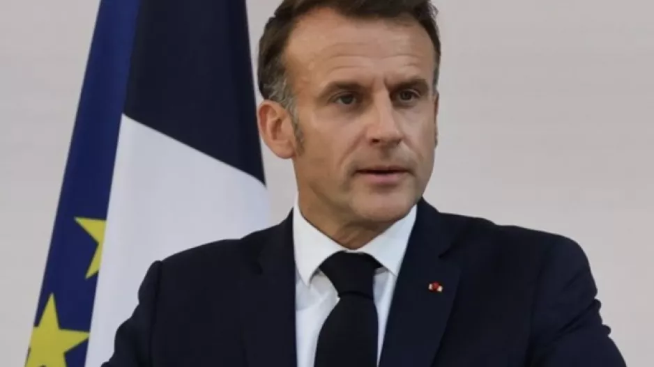 Μακρόν για Μπριζίτ Μπαρντό: “Θρηνούμε έναν θρύλο του αιώνα‘