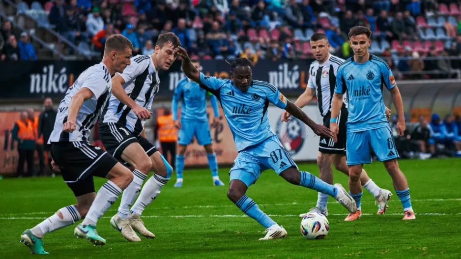 Μεταγραφικό ΝΕΟ/Κίνηση για Kelvin Ofori