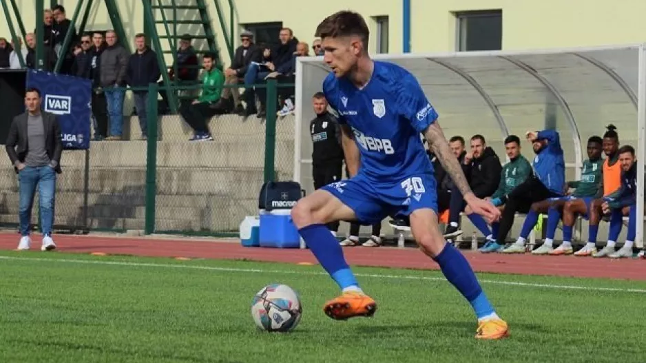 Συμφώνησε με Marko Simonovski