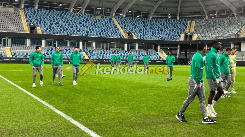 (Φώτος kerkida) Βόλτα των παικτών στο “Gamla Ullevi”