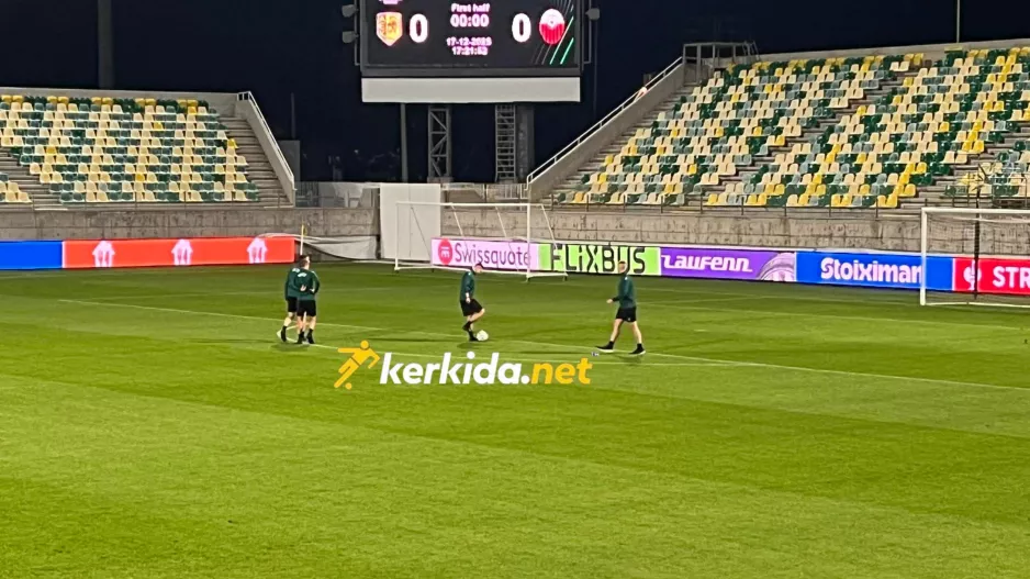 (Βίντεο kerkida) Σουτάκια από τους ρεφς στην "Αρένα"