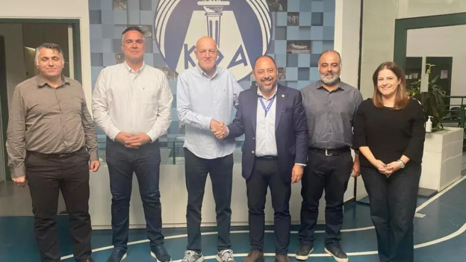 Συνάντηση για τις αθλητικές υποδομές στο Δήμο Παραλιμνίου-Δερύνειας
