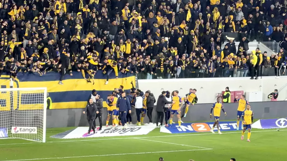 Πρόκριση για την ΑΕΛ με γκολ «buzzer beater» από την άσπρη βούλα! 
