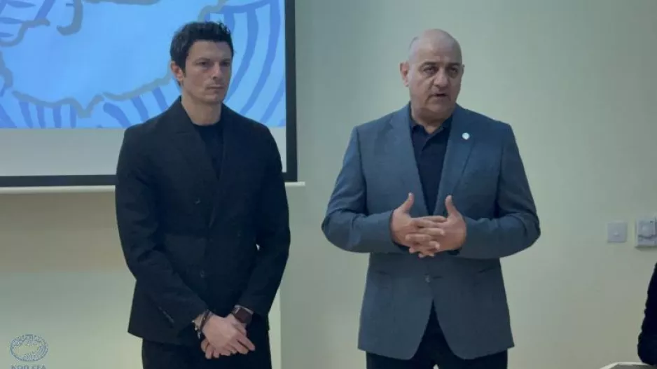 Λοϊζίδης προς διαιτητές: "Συνεχίστε με τον ίδιο ζήλο, η Β' φάση είναι πιο απαιτητική" (Bίντεο)